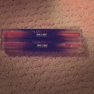2 HudaBeauty Matte & Metals